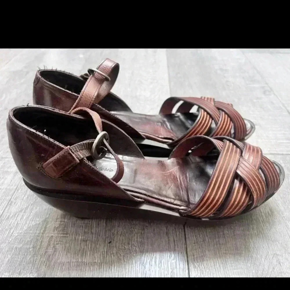 Robert Clergerie Brown Leather Strappy Platform
Sandals Size 8.5 - Picture 5 of 5